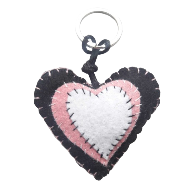 corazón fondo blanco rosa y negro