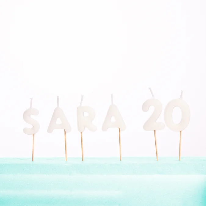 Sara velas cumpleaños personalizadas
